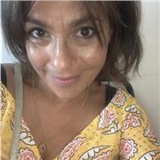 Maman de deux garçons, qui n’ont jamais aimé l’école, j’ai à chaque fois su trouver le moyen de leur expliquer les Math, la physique-chimie, la Svt, afin qu il réussisse même sur des notions qui leur paraissaient  très abstraites.